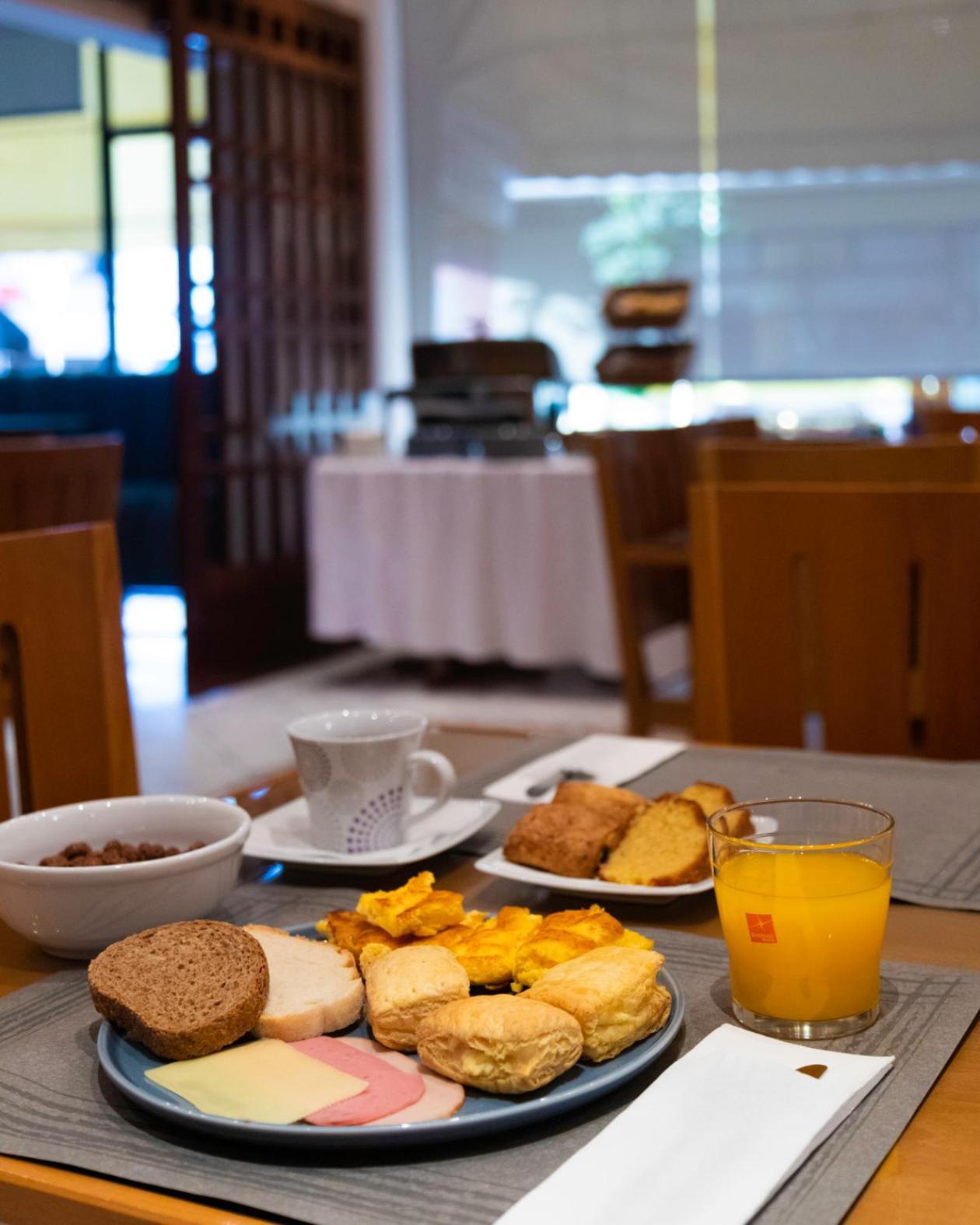 Hotel Avra Karditsa Luaran gambar